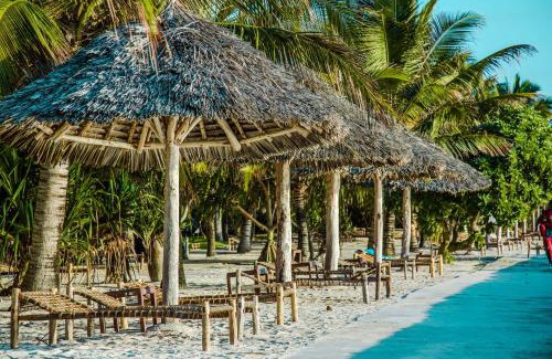 Uroa Resort | Uroa Bay Beach Resort