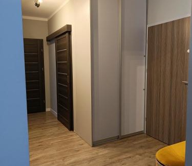 Krakow Apartment | Uroczy Apartament z Garażem