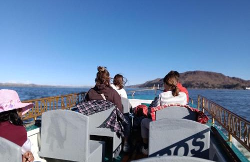 Puno House | Uros Lodge Lover Titiqaqa