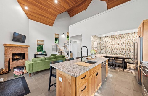 Harbert House | Harbert House