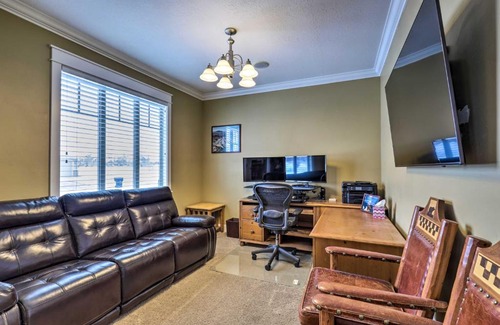 Midway House | Utah Abode - Deck, Arcade Games and Near Skiing