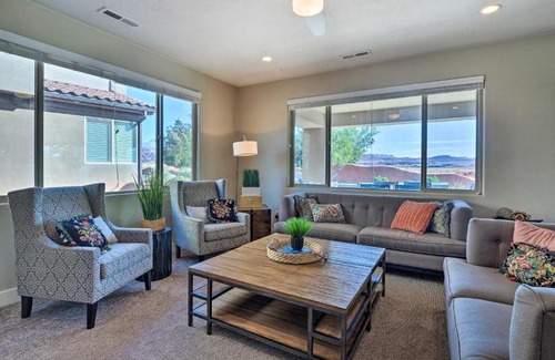 Santa Clara House | Utah Home with Pool and Hot Tub Access, Mtn Views!