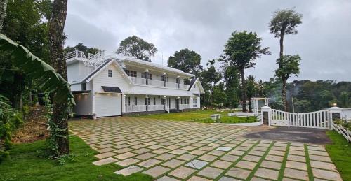 Udumbanchola Apartment | Uthuppan's 2 bedroom first floor