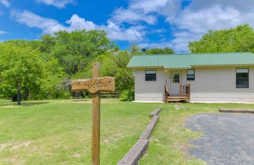 Utopia Cabin | Utopia River Retreat is a secluded paradise nestled along the Sabinal River in the Texas Hill Country.