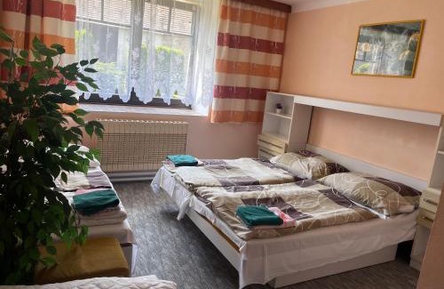 Chrast House | Válův dvůr Maštal