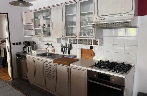 Chrast House | Válův dvůr Maštal