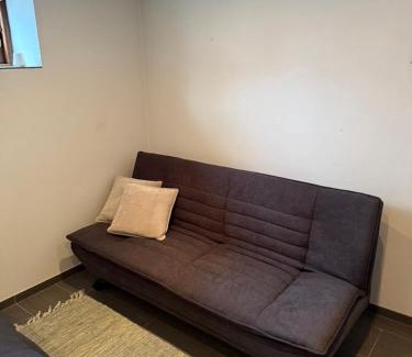 Herning House | Værelse med 2 senge og sovesofa
