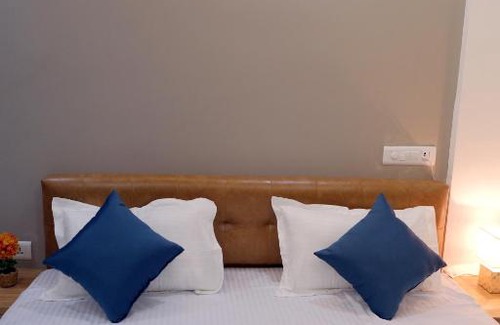 Talipparamba Hotel | V.A TOURIST RESIDENCY
