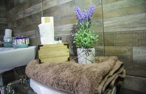 Limay Bed & Breakfast | V and G Suites Limay