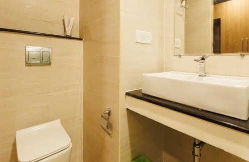 West Mambalam Hotel | V V Grand