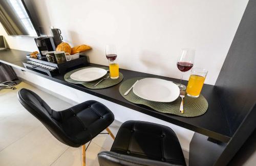 Perdizes Apartment | VA/1008 - Marcia · VA/1008-Ao lado do Allianz Parque, Einstein e PUC