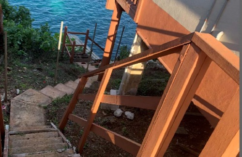 Neiafu House | Va'inga Sea View Guest House, Fatafehi Rd, Toula, Neiafu, Vava'u, Tonga.