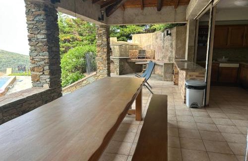 Brando Villa | Vacances de rêve vue mer et montagne