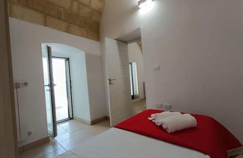 Surano House | Vacanza in Salento IL CORTILE