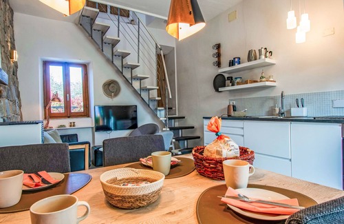 Mologno House | Vacation home Kira by Interhome
