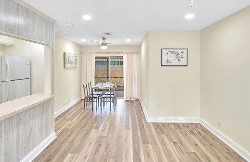 Coral Ridge Isles Apartment | Vacation 1BD Heated Pool near Beach Ft Lauderdale