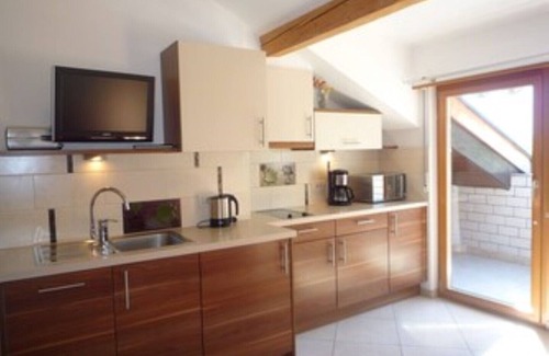 Rifiano Apartment | Vacation apartment for 2-4 people with southwest-facing loggia and organic natural bathing pond