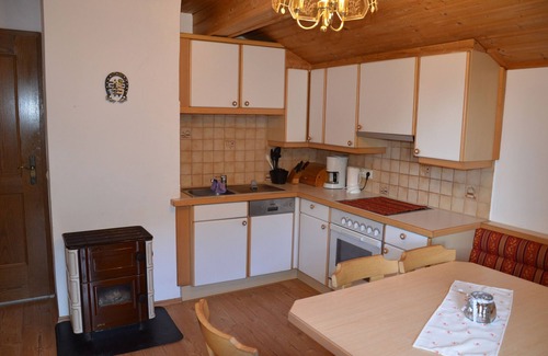 Matrei in Osttirol Apartment | Vacation apartment with a view of the mountains of the Hohe Tauern National Park with balcony