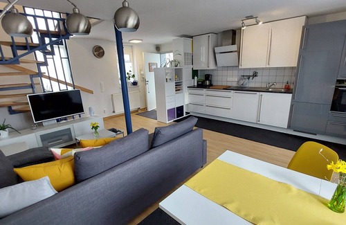 Tauberbischofsheim Apartment | Vacation apartment (50m2) with large terrace and fully equipped kitchen