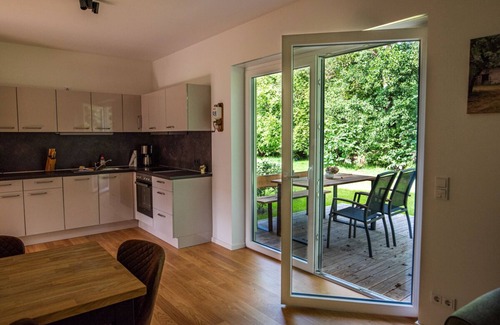 Burg-Dorf Apartment | Vacation apartment "Burg" (ground floor) - in the four-sided courtyard