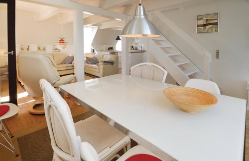 Rødvig Apartment | Vacation apartment in the front row to the water and the sports harbor in Rødvig.