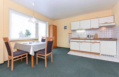 Bensersiel Apartment | Vacation apartment 1 - Haus Seestern in Bensersiel