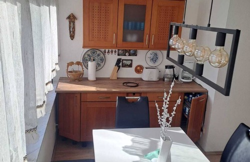 Kappel Apartment | Vacation apartment 4 rooms in Chemnitz Kappel, suitable for fitters.