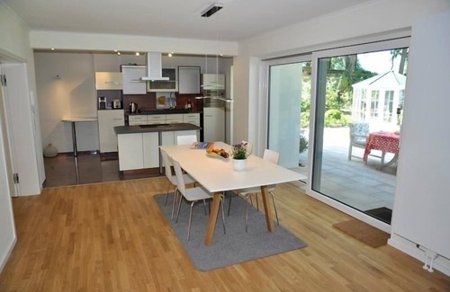 Heikendorf Apartment | Vacation apartment/apartment for 6 guests with 141m² in Heikendorf (294537)