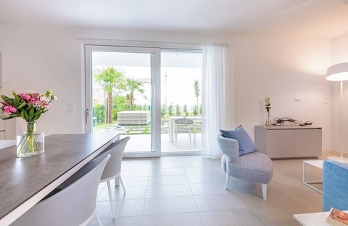 Caorle Resort | Vacation apartment by the sea in a vacation complex with pool area and private whirlpool