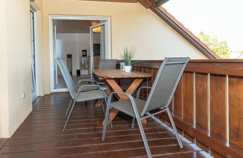 Burgbernheim House | Vacation apartment Apfelblüte an den Streuobstwiesen 80m2 near Rothenburg