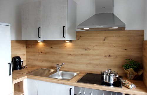 Gunzenhausen Apartment | Vacation apartment (83sqm) with two balconies