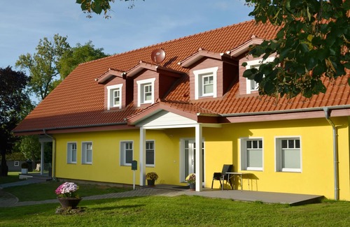 Klein Upahl Apartment | Vacation apartment/apartment for 4 guests with 110m² in Klein Upahl (167111)