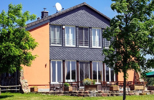 Oberuckersee Apartment | Vacation apartment/apartment for 9 guests in Oberuckersee (96455)