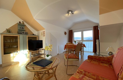 Schwedelbach Apartment | Vacation apartment "Fernblick" - hiking, cycling, golfing, relaxing, unwinding