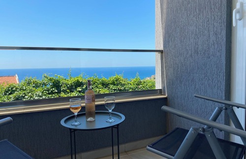 Ulcinj Apartment | Vacation apartment - Devas with sea view | Ideal for families