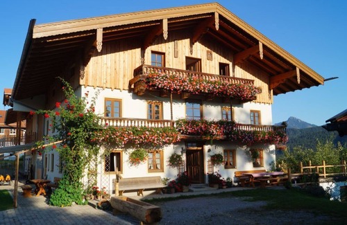 Samerberg Apartment | Vacation apartment Heuberg with 2 bedrooms, first floor, kitchen, terrace, 71 sqm