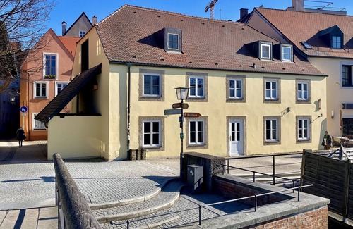 Landshut Apartment | Vacation apartment in the heart of the city - directly on the Isar