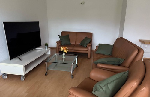 Niestetal Apartment | Vacation apartment in Niestetal Heiligenrode (near SMA) with parking space and balcony