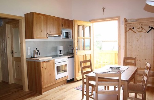 Samerberg Apartment | Vacation apartment Kaiserblick with 2 separate bedrooms, 3 adults and 1 child