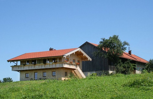 Samerberg Apartment | Vacation apartment Kaiserblick with 2 separate bedrooms, 3 adults and 1 child