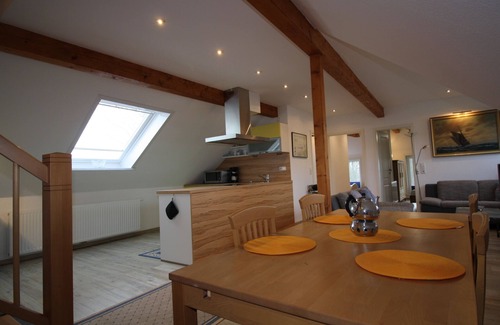 Pilsum Apartment | Vacation apartment "Nordlicht" with large garden in the heart of Pilsum