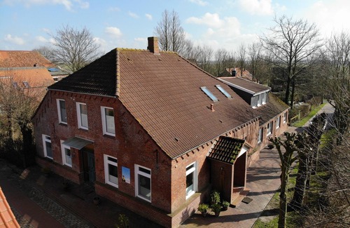Pilsum Apartment | Vacation apartment "Seestern" with large garden in the heart of Pilsum