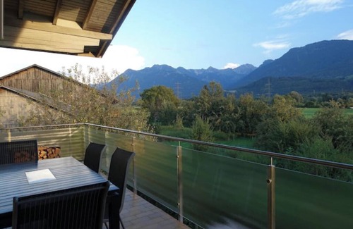 Satteins Apartment | Vacation apartment with mountain view Holiday apartment with mountain view