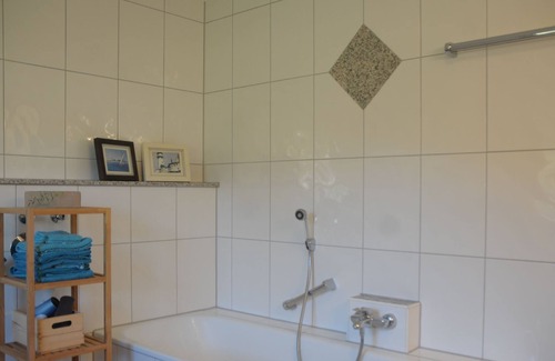 Untermunstertal Apartment | Vacation apartment with balcony, 120sqm, 1 bedroom, max. 4 persons