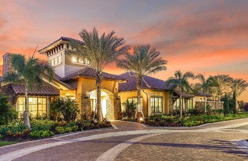 Naples Condo | Vacation condo in Naples, Florida. Professionally decorated.