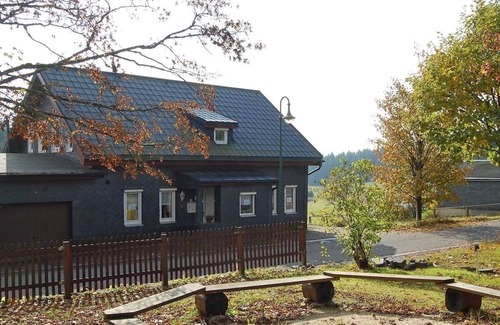 Friedrichshoehe House | Vacation home for 10 guests with 120m² in Friedrichshöhe/Eisfeld (245585)
