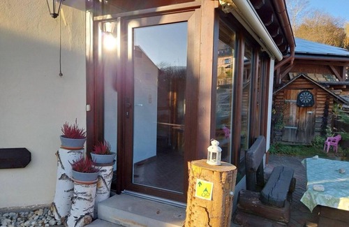 Pohla Apartment | Vacation home Pöhlablick - Holiday home, shower, WC