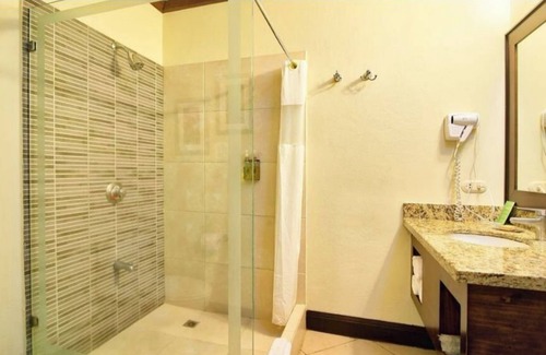 Barranca Hotel | Vacation escape on the Pacific coast!