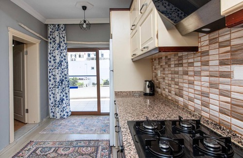 Bodrum City Center Apartment | Vacation Flat w Balcony 5 min to Beach in Bodrum