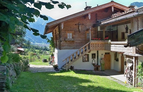 Ramsau im Zillertal House | Vacation home for 6 guests with 100m² in Ramsau im Zillertal (273731)